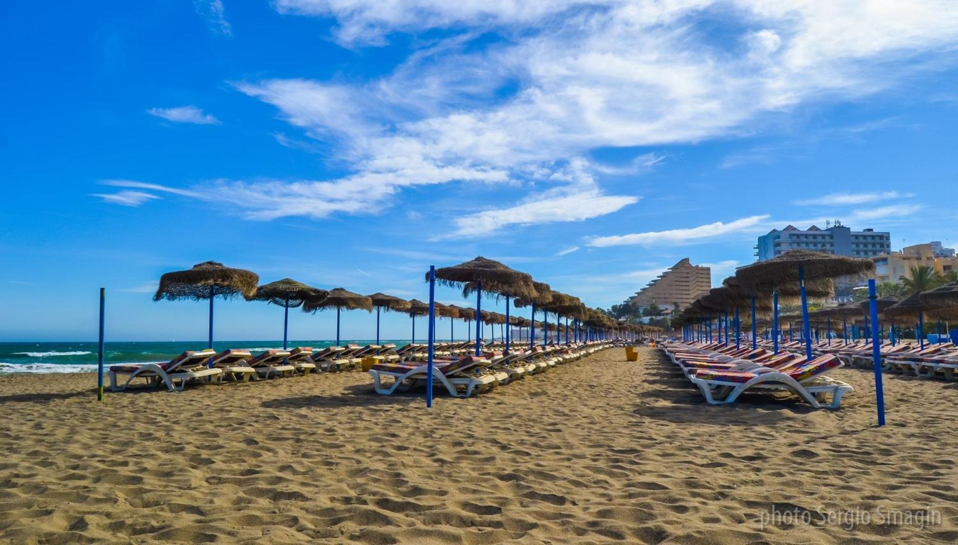 135 Agata Apartamentos. Piscina Y Playa. A Corta Distancia Del Centro. Беналмадена Екстериор снимка