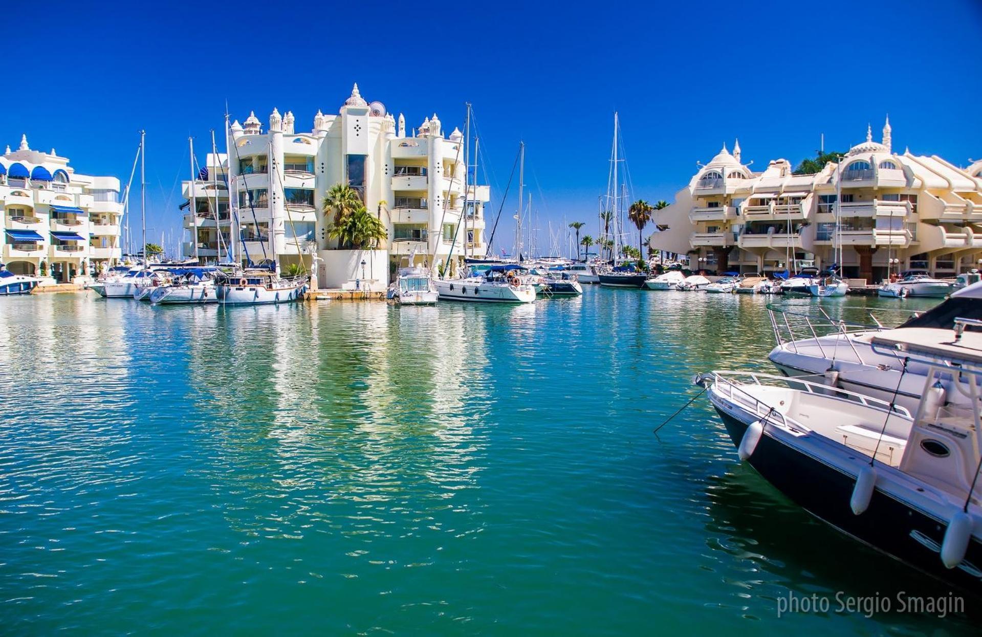 135 Agata Apartamentos. Piscina Y Playa. A Corta Distancia Del Centro. Беналмадена Екстериор снимка